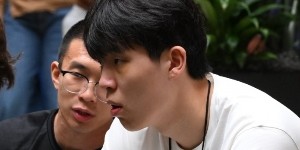 开云中国官网-眼！杨瀚森抵达纽约 参加NBA新秀培训课程